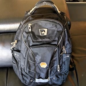 High Sierra Checkpoint Flyby computer backpack